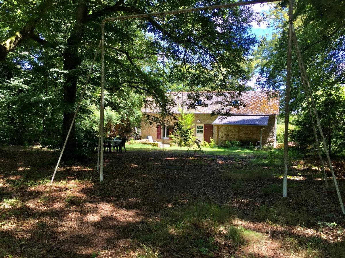 Gites Chateau Le Bois Saint-Julien-aux-Bois Екстер'єр фото