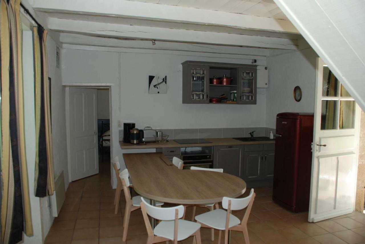 Gites Chateau Le Bois Saint-Julien-aux-Bois Екстер'єр фото
